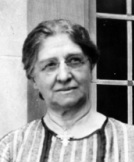 Dr. Carrie Derrick was a geneticist and botanist, and Canada&#39;s first female university professor (at McGill University). She created and taught the first ... - ____1361911207
